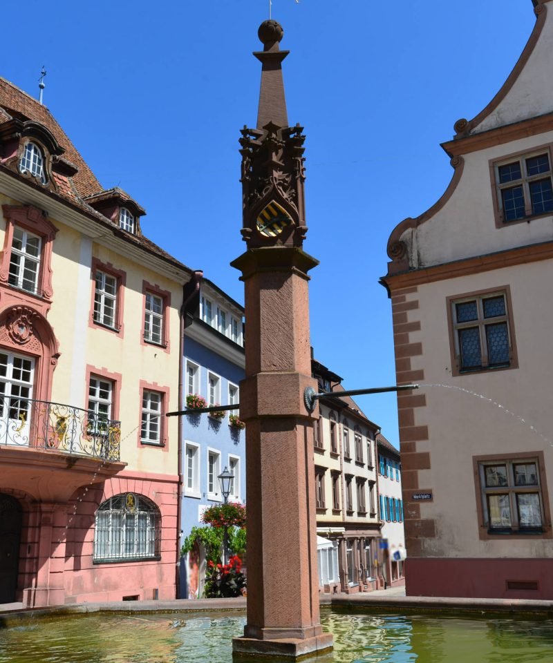 Marktplatz und Altes Rathaus Endingen am Kaiserstuhl